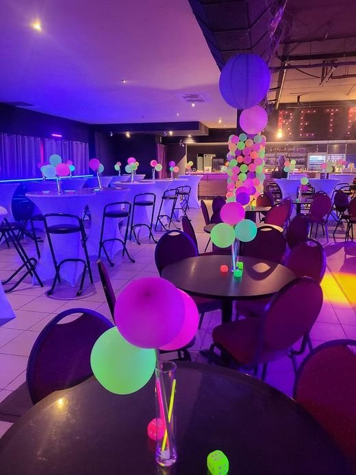 Grande piste de danse lumineuse du Rétro Discothèque